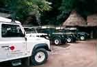 Geländewagen der Corporation Turística Amazónica